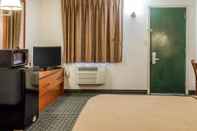 Bedroom Rodeway Inn State College - near University