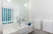 Toilet Kamar 2 Rydges Cronulla Beachside