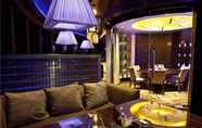 Bar, Cafe and Lounge 2 The Kunlun Beijing