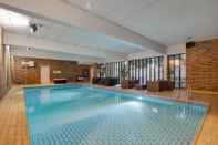 Swimming Pool Hotel Kryb I Ly Kro