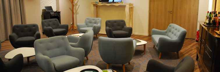 Lobby ibis Styles Chaumont Centre Gare