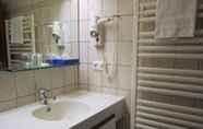 In-room Bathroom 3 Hotel Helgoland