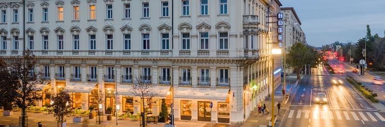 Bên ngoài Danubius Hotel Rába