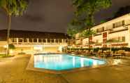 Kolam Renang 2 Casino Hotel - Cgh Earth, Cochin