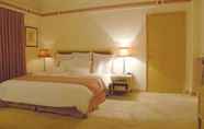 Bedroom 2 Four Points by Sheraton Lahore