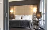 Kamar Tidur 4 AC Hotel Victoria Suites by Marriott