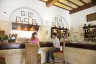 Quầy bar, cafe và phòng lounge Hotel Guadacorte Park