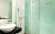 Toilet Kamar 2 ProfilHotels Central