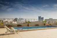 Kolam Renang J5 Hotels Bur Dubai