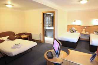 ห้องนอน 4 Ramada by Wyndham Birmingham Sutton Coldfield