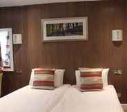 Kamar Tidur 4 Cheshire Hotel Central London