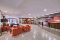 Lobby Adina Serviced Apartments Canberra James Court