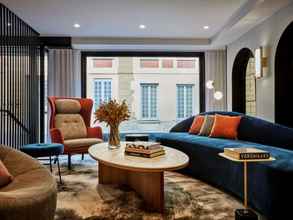 Lobi 4 Mercure Versailles Chateau