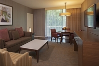 Common Space Hyatt Lodge Oak Brook Chicago