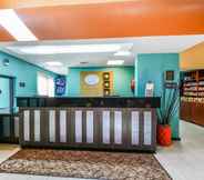 Lobi 3 Comfort Suites Tampa - Brandon