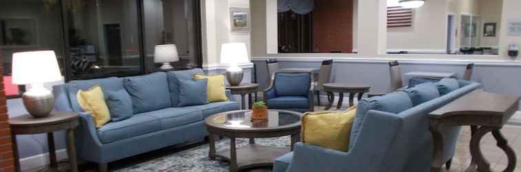 Lobby SureStay Plus Hotel by Best Western St Marys Cumberland