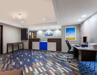 Lobby 2 Days Inn by Wyndham Wilmington/Newark