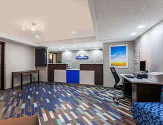 Lobi 2 Days Inn by Wyndham Wilmington/Newark