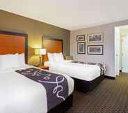 Phòng ngủ 2 La Quinta Inn & Suites by Wyndham Harrisburg Airport Hershey
