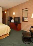 BEDROOM Quality Inn near Ft Huachuca