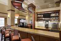 Bar, Kafe dan Lounge Hyatt Place Nashville Airport
