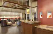 Lobi 5 Hyatt Place Nashville Airport