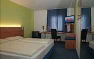 Bilik Tidur 7 Bonjour Tagungshotel Stuttgart Gerlingen