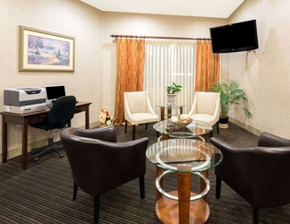 ล็อบบี้ 2 Hawthorn Suites by Wyndham Napa Valley