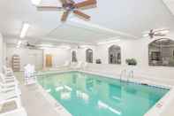 Swimming Pool Baymont by Wyndham Asheville/Biltmore Village