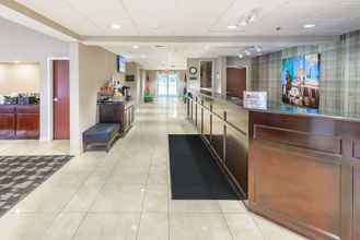 Lobi 4 Best Western Concord Inn & Suites