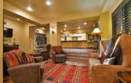 Lobi 3 Best Western Plus Inn of Santa Fe