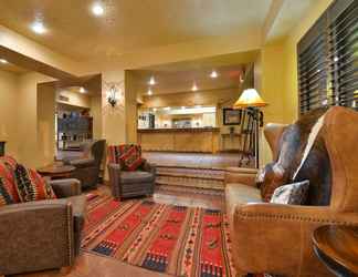 Lobi 2 Best Western Plus Inn of Santa Fe