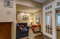 Common Space Comfort Inn & Suites