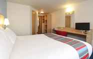 Bilik Tidur 7 Travelodge Exeter M5