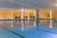 Swimming Pool Dunston Hall Hotel, Spa and Golf Resort