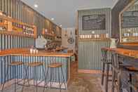 Quầy bar, cafe và phòng lounge Pleasant Way River Lodge