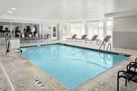 Swimming Pool Hilton Garden Inn Cincinnati Northeast