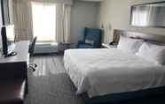 Bedroom 4 Hilton Garden Inn Cincinnati Northeast