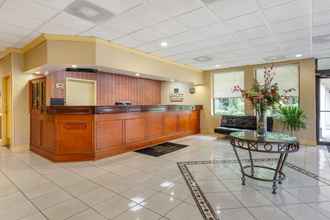 Lobby 4 Quality Inn & Suites Hanes Mall