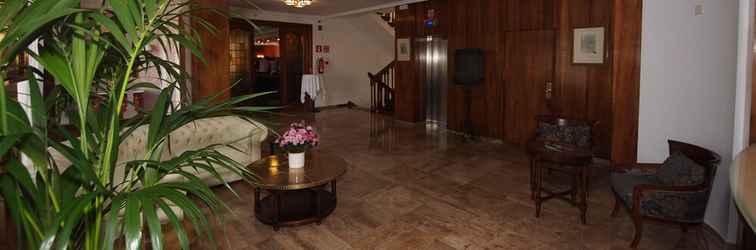 Lobby Hotel El Bedel