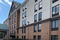 Swimming Pool Hampton Inn & Suites Valley Forge/Oaks