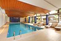 Swimming Pool Royal Plaza Montreux