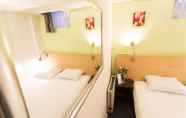 Kamar Tidur 3 Quentin England Hotel