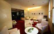 Bar, Kafe dan Lounge 4 Hotel Club