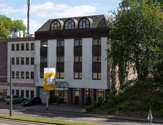 Bangunan 2 Hotel Am Schloss Broich