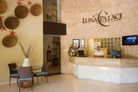 Lobi Luna Palace Hotel and Suites