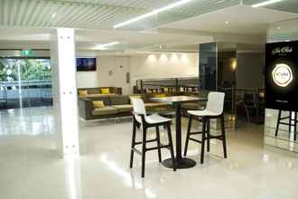 Lobi 4 JetPark Hotel Auckland Airport