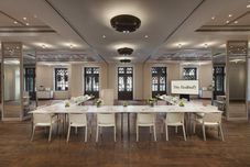 機能ホール The Redbury New York