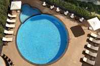 Swimming Pool Surmeli Istanbul Hotel