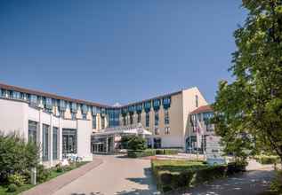 Exterior 4 Munich Airport Marriott Hotel